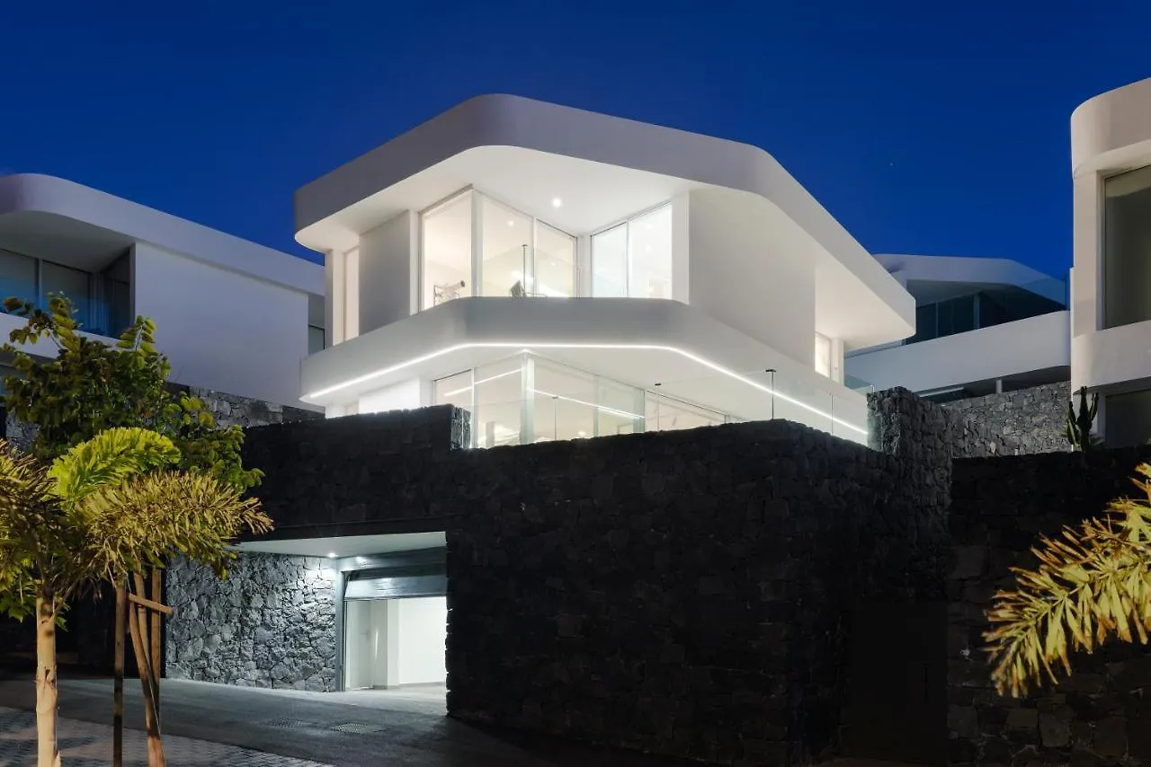 Contacten van Villa Aloe - Casangular By Upper